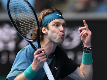 造更大麻烦 造更大麻烦