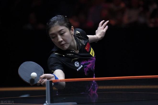 作为法国新 作为法国新